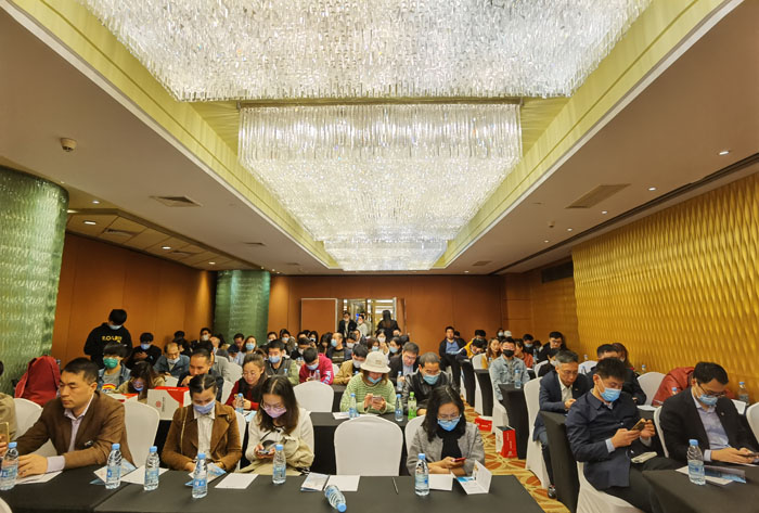 再接再厉-友财网携手润奥斯资产管理2020金融国际化期货论坛上海站第二场活动取得圆满成功! 再接再厉-友财网携手润奥斯资产管理2020金融国际化期货论坛上海站第二场活动取得圆满成功!