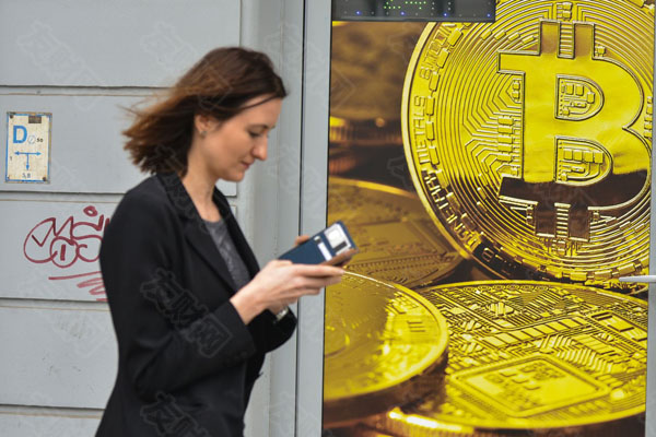 比特币一飞冲天之际机构资金正流出黄金市场 巧合还是资产轮动？