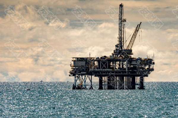 疫苗推动的经济和旅行活动回升 有望令油价逐渐反弹 疫苗推动的经济和旅行活动回升 有望令油价逐渐反弹