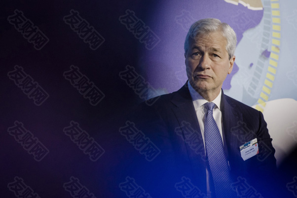 杰米·戴蒙称：由赤字支出推动的经济繁荣可能“很容易地持续到2023年”