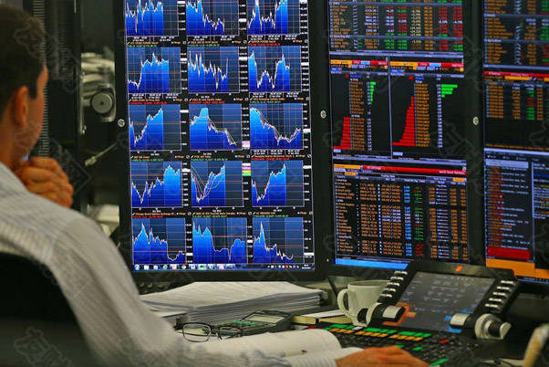 1623043780578424.jpg 外汇黄金期货股权交易员看行情d.jpg