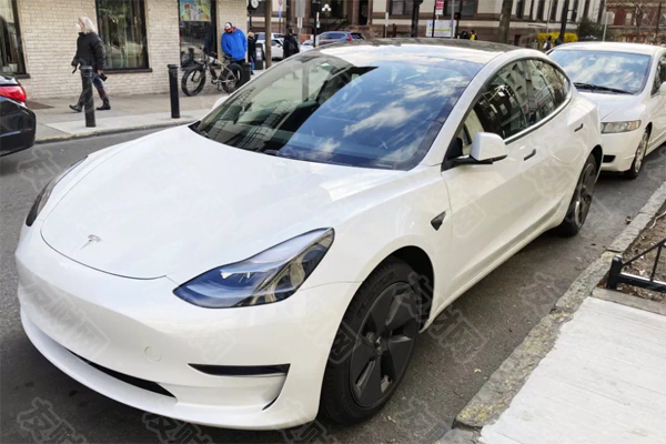 尽管英国在电动汽车竞赛中行动迅速 但仍落后于欧盟