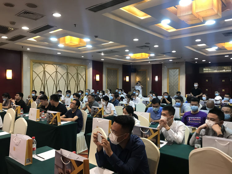 交易者同盟会携手KCM柯尔凯思2021浅谈交易 暨百城联动线下技术交流会●石家庄站取得圆满成功！