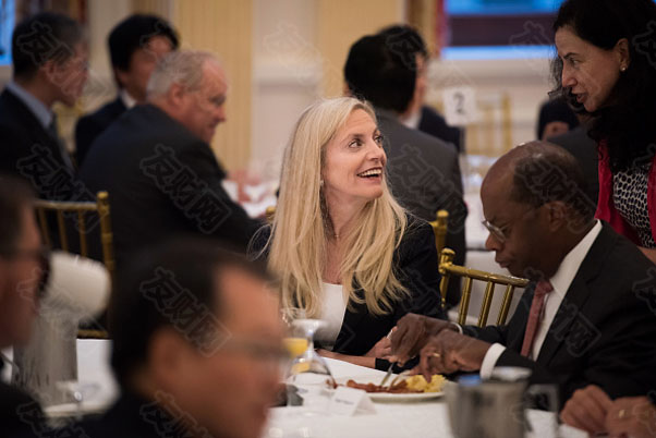 美联储副主席提名人布雷纳德承诺抗击通胀 淡化影响美国气候变化政策的担忧
