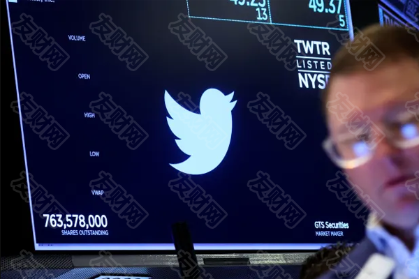 随着高管离职 推特冻结招聘并削减成本