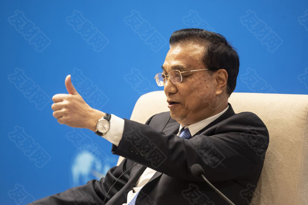 李克强主持召开稳经济大盘四季度工作推进会议 李克强主持召开稳经济大盘四季度工作推进会议