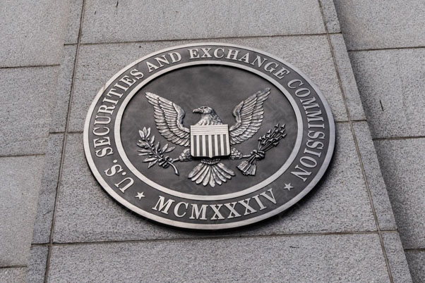 美国证监会指控辉瑞前员工:在Paxlovid成功试验结果发布前进行交易 美国证监会指控辉瑞前员工:在Paxlovid成功试验结果发布前进行交易