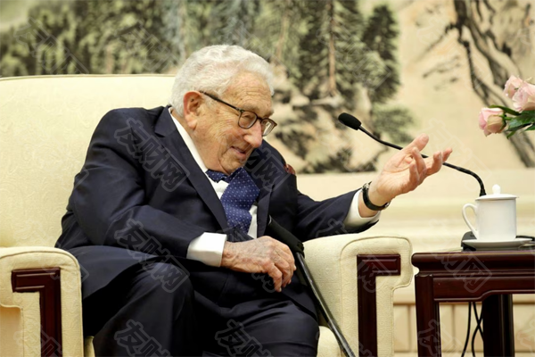 美国杰出外交官亨利·基辛格逝世 享年100岁