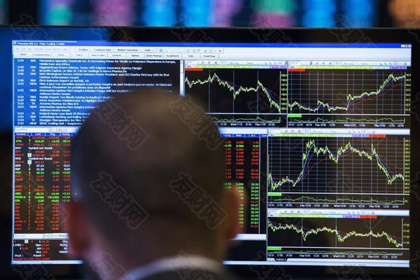 由于低波动性 利润丰厚的外汇交易持续进行 由于低波动性 利润丰厚的外汇交易持续进行