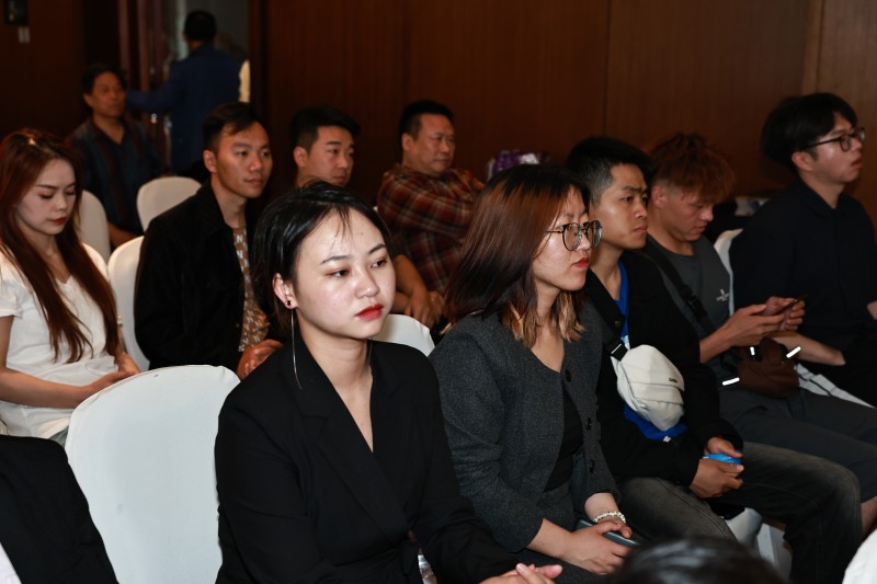 交易者同盟会携手AIMS荣鹰证券 2024浅谈交易暨百城联动线下技术交流会●重庆站取得圆满成功! 交易者同盟会携手AIMS荣鹰证券 2024浅谈交易暨百城联动线下技术交流会●重庆站取得圆满成功!