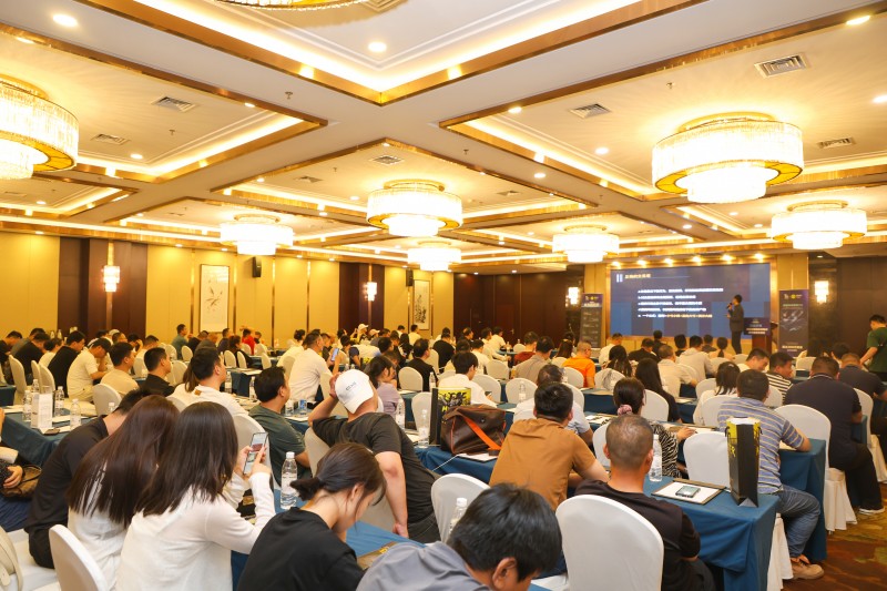 交易者同盟会携手AIMS荣鹰证券 2024浅谈交易暨百城联动线下技术交流会●郑州站取得圆满成功! 交易者同盟会携手AIMS荣鹰证券 2024浅谈交易暨百城联动线下技术交流会●郑州站取得圆满成功!