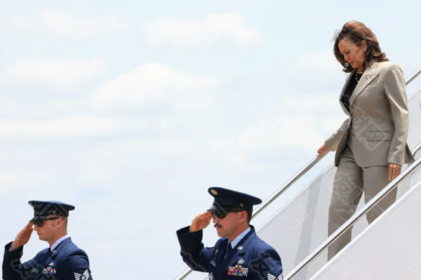 特朗普发起广告闪电战 试图减缓副总统哈里斯的崛起