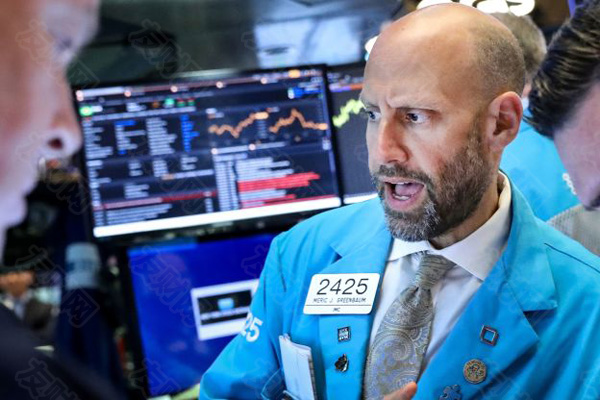 特朗普的记分牌是标准普尔500指数 这是华尔街最大的希望 特朗普的记分牌是标准普尔500指数 这是华尔街最大的希望