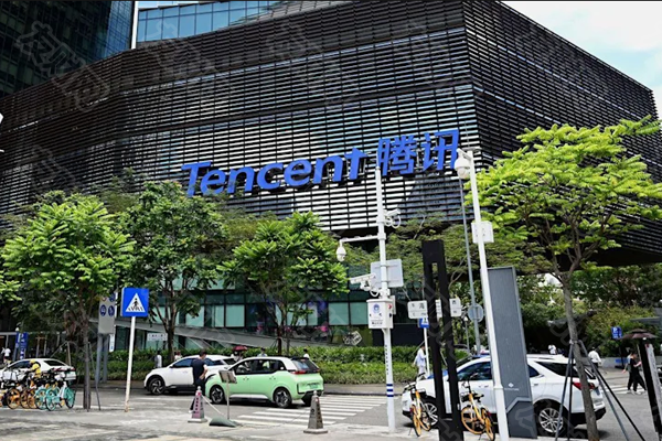 在美国将腾讯列为军工企业后 腾讯在香港的股价下跌了5%