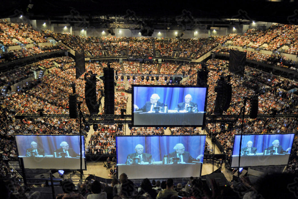 沃伦·巴菲特积累了更多的现金 卖出了更多的股票——但在年度股东信中没有解释原因 沃伦·巴菲特积累了更多的现金 卖出了更多的股票——但在年度股东信中没有解释原因