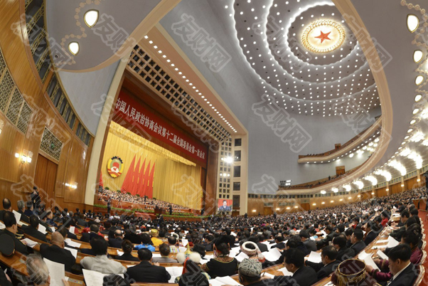 随着特朗普加大贸易压力 中国在人工智能和技术创新方面加倍努力