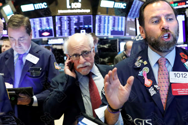 “混乱创造机会”：华尔街专业人士对特朗普关税战下的市场抛售发表了看法