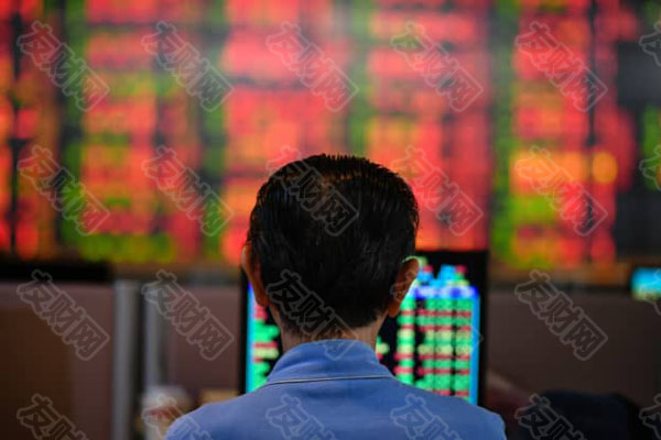 由于泰国救市行动失败 全球表现最差的股市暴跌加深
