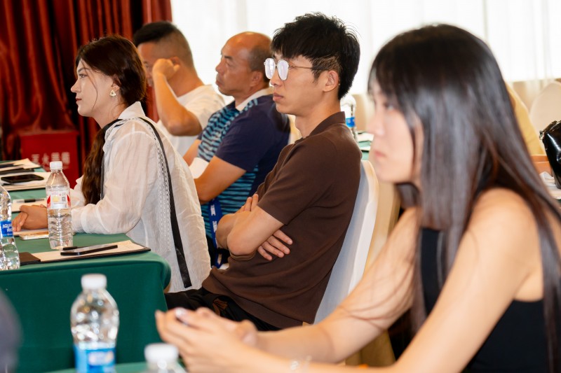 交易者同盟会2025浅谈交易暨百城联动线下技术交流会●阿克苏站取得圆满成功！