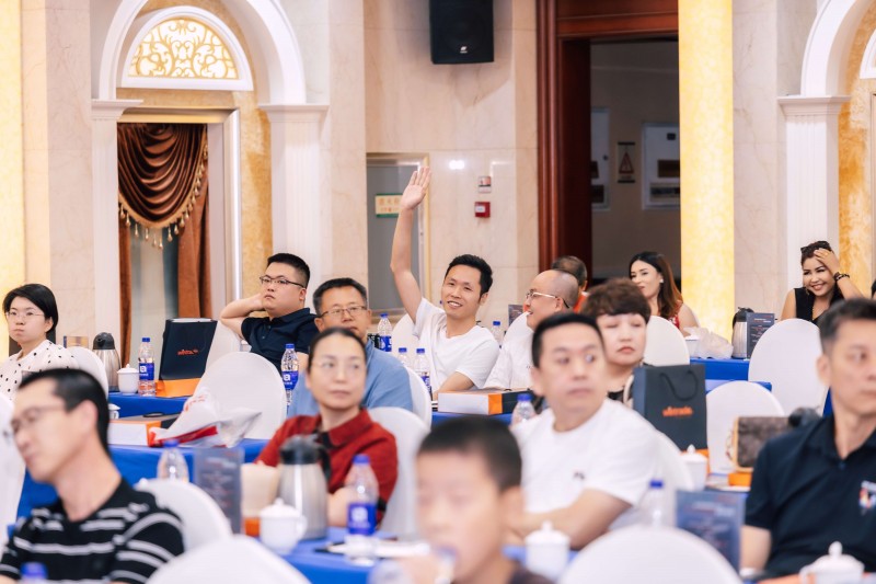 交易者同盟会2025浅谈交易暨百城联动线下技术交流会●乌鲁木齐站取得圆满成功！