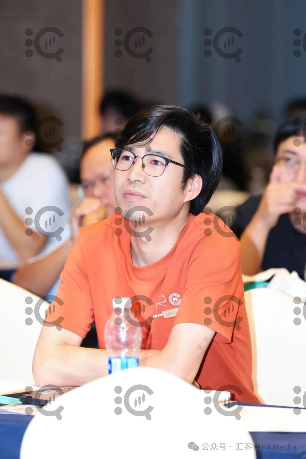 汇客查2025全国线下交易技术峰会杭州站圆满落幕 交易智慧点亮投资之路