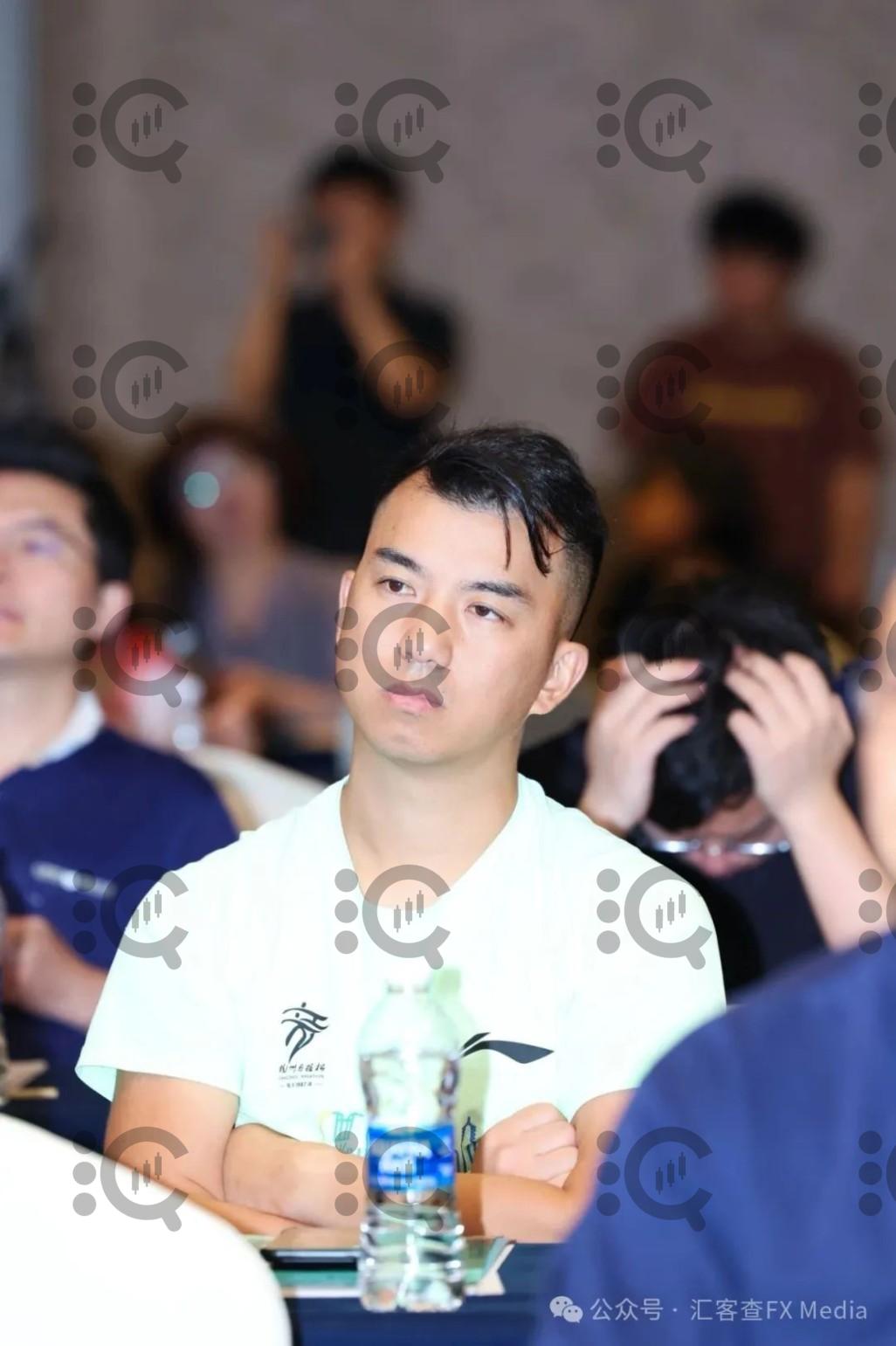 汇客查2025全国线下交易技术峰会杭州站圆满落幕 交易智慧点亮投资之路