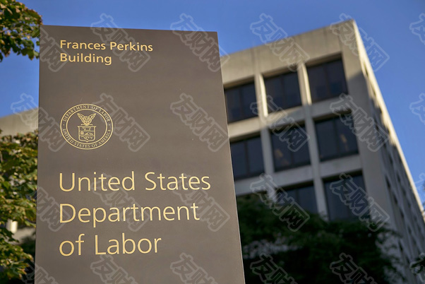 在弱于预期的就业数据冲击市场后 特朗普解雇了美国劳工统计局局长