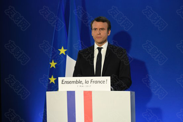 法国总理贝鲁在信任投票中被罢免 法国总理贝鲁在信任投票中被罢免