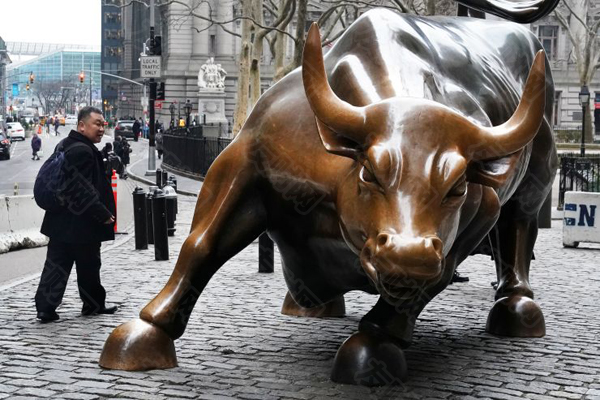 华尔街策略师预测：在鲍威尔“风险管理”降息后 股市将走向牛市