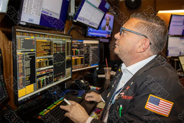 债券交易员在对美联储路径的疑虑中倾向于“最佳位置”