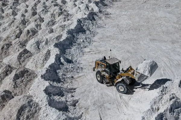 特朗普政府在贷款谈判期间寻求获得美洲锂业公司股权 特朗普政府在贷款谈判期间寻求获得美洲锂业公司股权