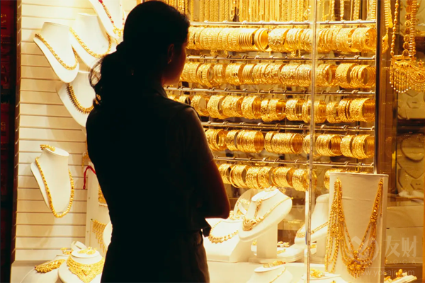 排灯节期间印度人黄金消费额高达110亿美元 金条与金币热度盖过黄金首饰
