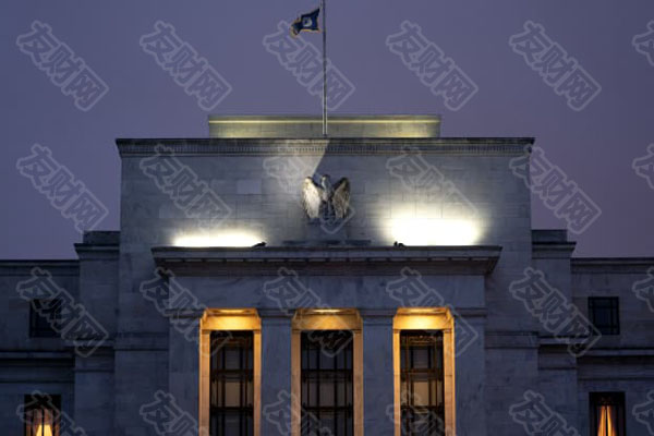 美联储再度降息 但鲍威尔对下次降息存疑 美联储再度降息 但鲍威尔对下次降息存疑