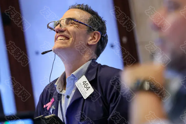 瑞银预计：在人工智能和强劲企业利润的推动下 标普500指数到2026年底将达到7500点