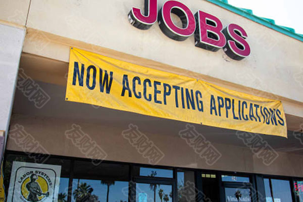 特朗普的高级经济顾问哈塞特称 人工智能可能会给劳动力市场带来“安静时间”