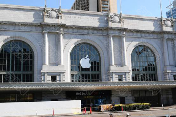 苹果公司在销售部门进行了罕见的裁员