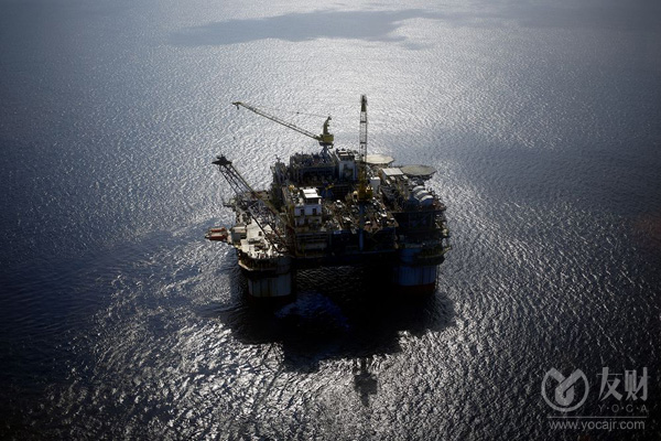 供应过剩格局显现 国际油价跌破55美元关口至2021年以来最低水平