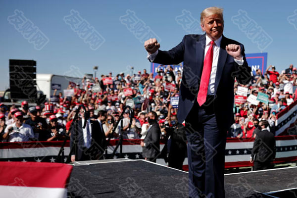 分析师:特朗普对英伟达芯片政策转向 或让中国在AI竞赛中反超美国 分析师:特朗普对英伟达芯片政策转向 或让中国在AI竞赛中反超美国