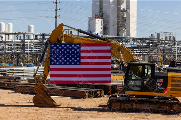 推迟公布的报告显示 美国第三季度经济增长4.3% 远高于预期