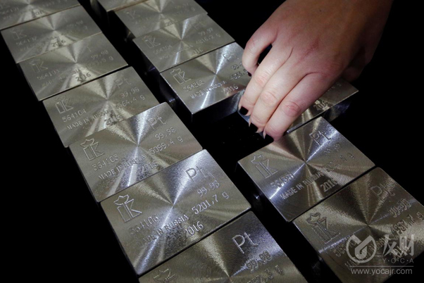 全球供应紧张 铂金飙升至创纪录的2300美元上方