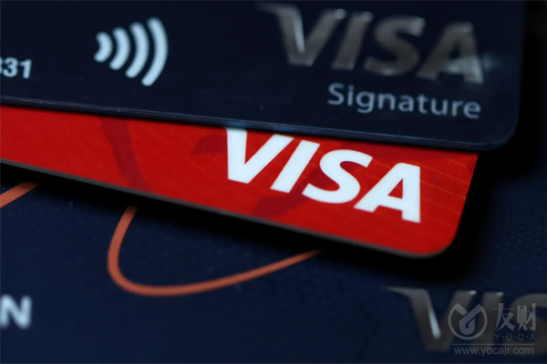 特朗普推动为期一年的10%信用卡利率上限 银行强烈反对