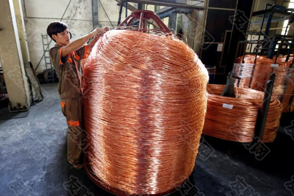 铜价突破1.3万美元创历史新高 多头押注美国进口需求激增