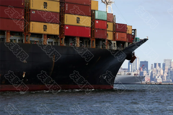 特朗普称若格陵兰不售予美国 八个欧洲国家面临的关税将升至25%