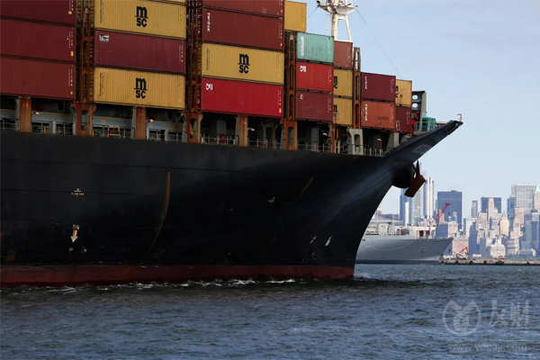 特朗普称若格陵兰不售予美国 八个欧洲国家面临的关税将升至25%