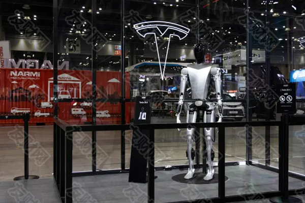 马斯克宣布特斯拉停产Model S和Model X 改造弗里蒙特工厂产线投产擎天柱人形机器人