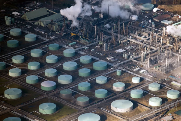 为何中国比其他国家更能抵御油价破百冲击？