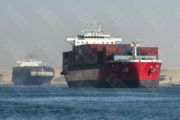航运公司和保险公司不愿意冒霍尔木兹海峡的风险 还有另一个重要原因 航运公司和保险公司不愿意冒霍尔木兹海峡的风险 还有另一个重要原因