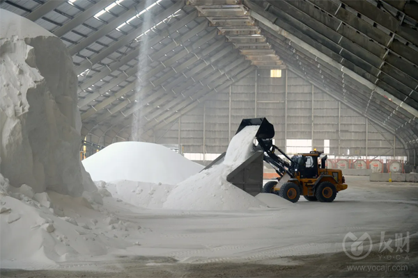 不仅仅是石油和天然气 霍尔木兹海峡的封锁正在扰乱另一种重要商品