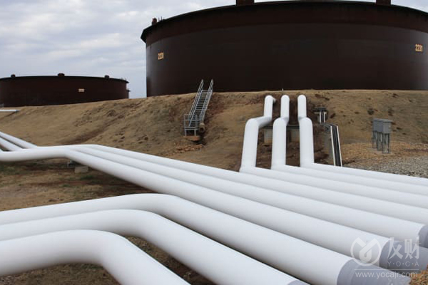 全球石油市场陷入疯狂抢油潮