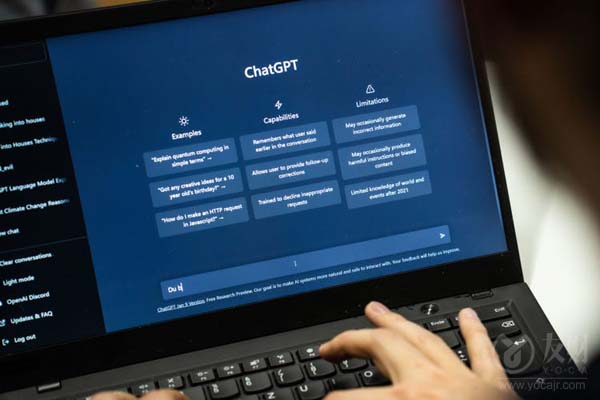 OpenAI发布全新人工智能模型GPT-5.5